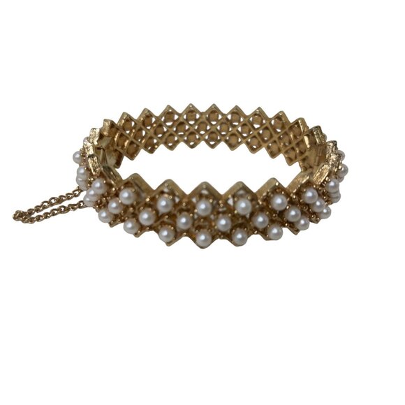 Vintage Napier Gold-Tone Pearl Bracelet With Safety Chain & Lattice Design - Picture 7 of 7